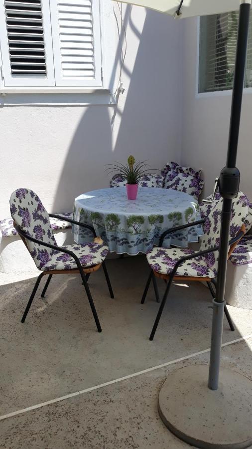 Mini Apartment Petra - Rooms Purple & Green With Kitchen And Garden Дубровник Экстерьер фото